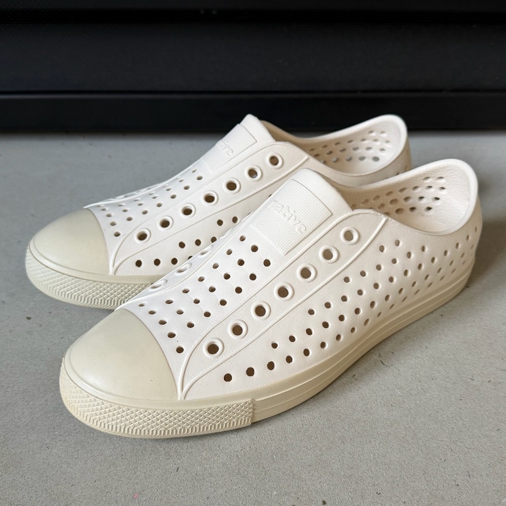 Women’s Native Jefferson shoes size 7